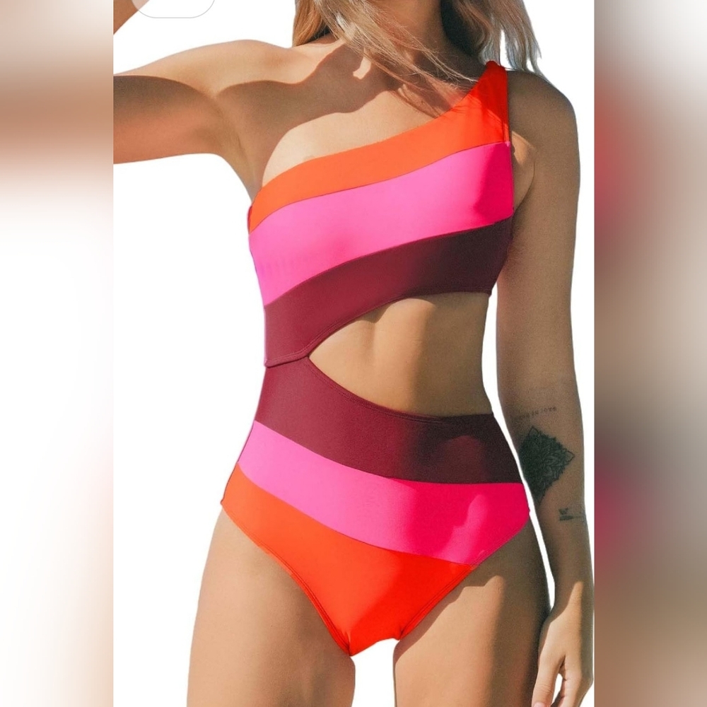 Cupshe One Shoulder Swimsuit, Size M, NWT